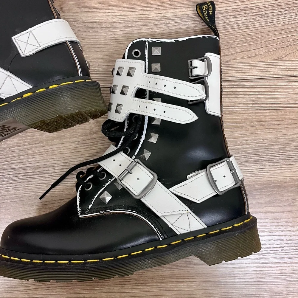 RARE Dr. Martens 1490 Joska Stud Punk Grunge Boots Size 9 - Picture 4 of 13